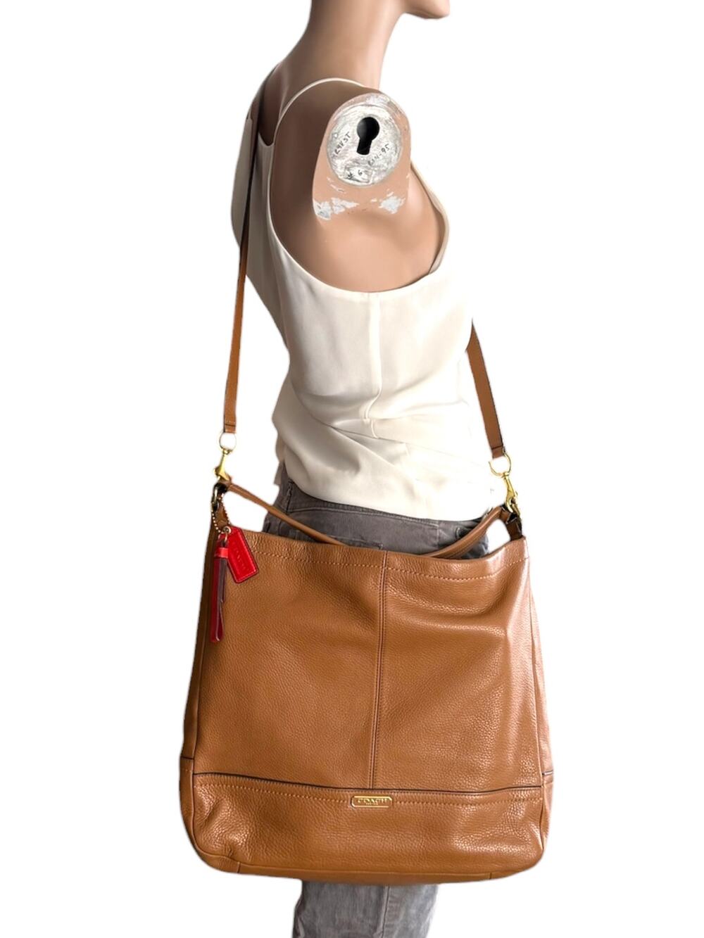 COACH F23293 Park Hobo British Tan Brown Pebbled Leather Hangtag Gold Crossbody